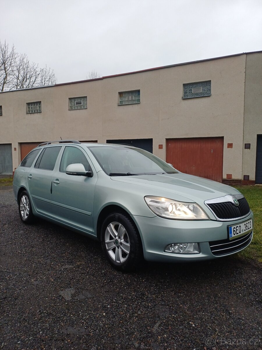 Škoda Octavie 1.4 tsi combi manuál - 2