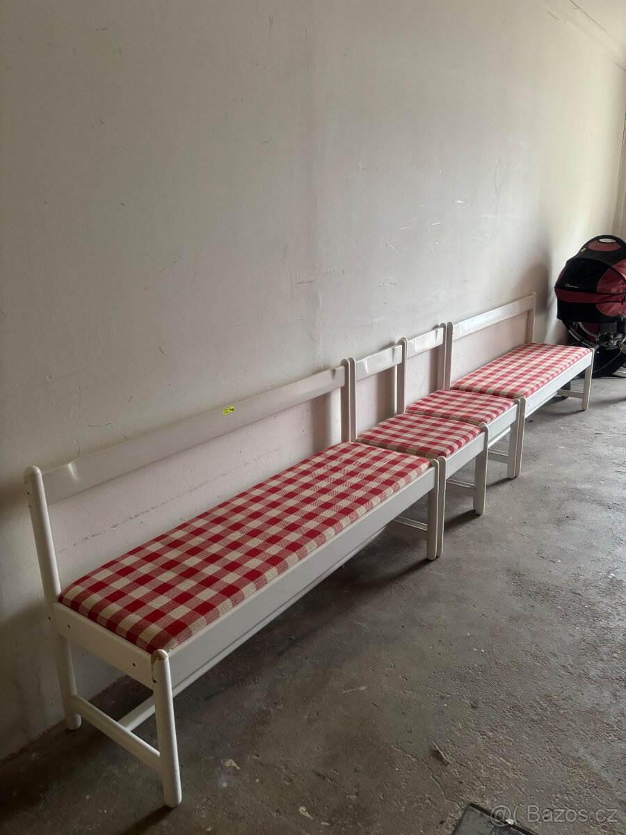 PRODÁM DVĚ LAVICE A DVĚ ŽIDLE -MASIV - 2