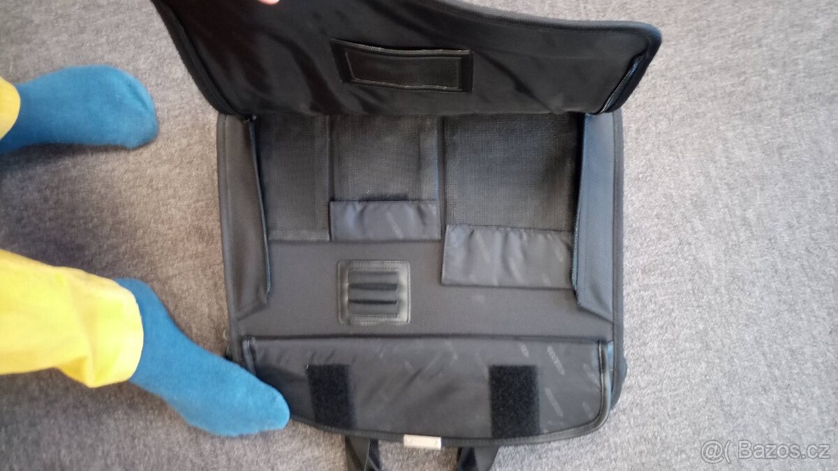 Velká robustní retro taška na notebook a dokumenty - 2