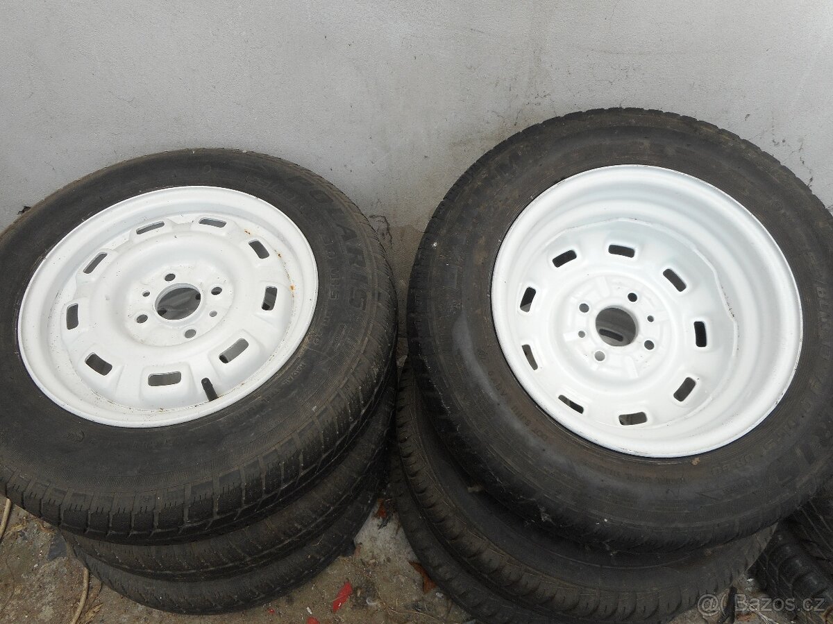 Obutá kola Simca - 2