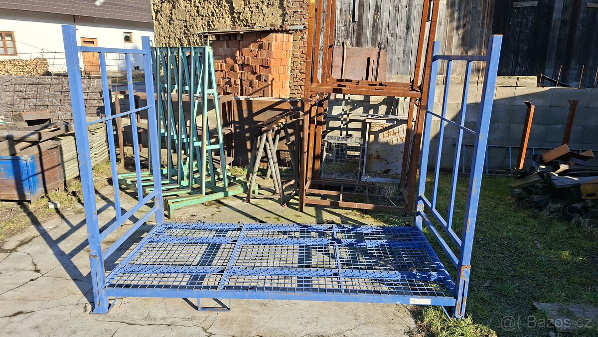 Stojan na dřevo - 2