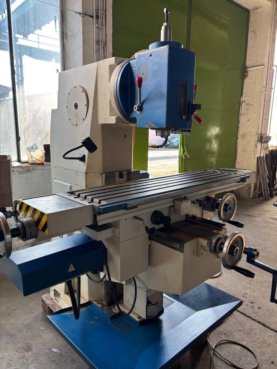 FGV 32 frézka konzolová svislá - 2