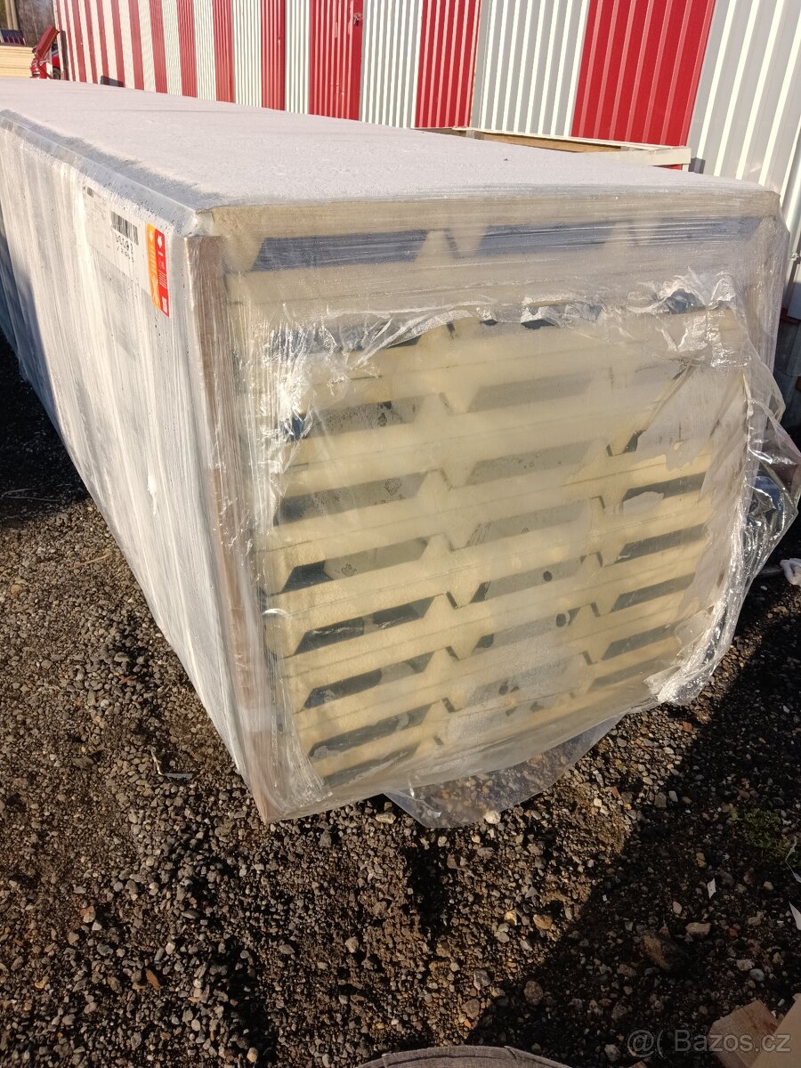 Střešní a stěnové panely RAL 7016 - 2