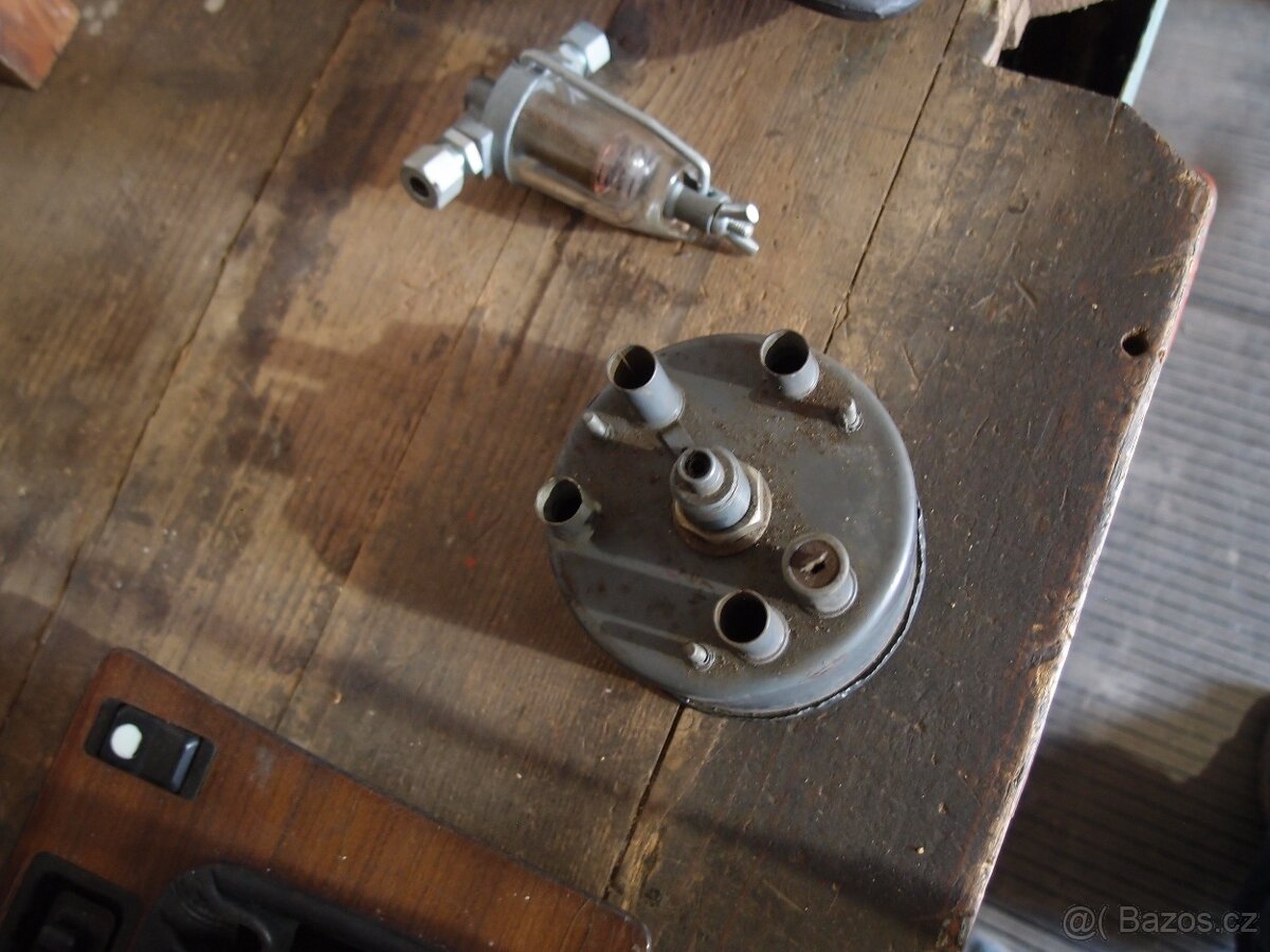 Škoda 120 tachometr - 2