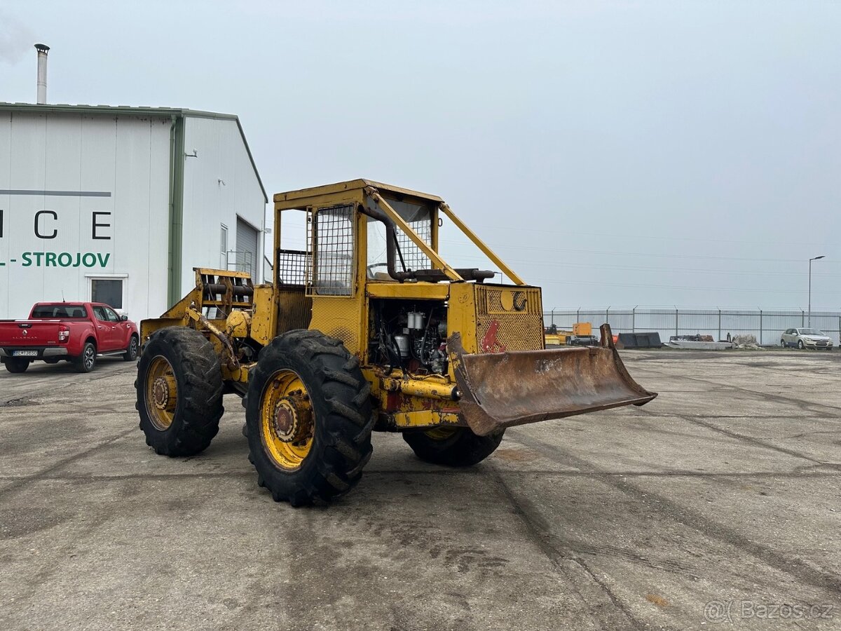 LKT 81 1982 VIN 1317 - 2