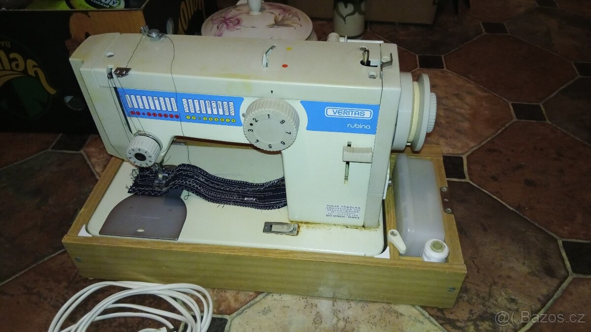 Šicí stroj Veritas - 2