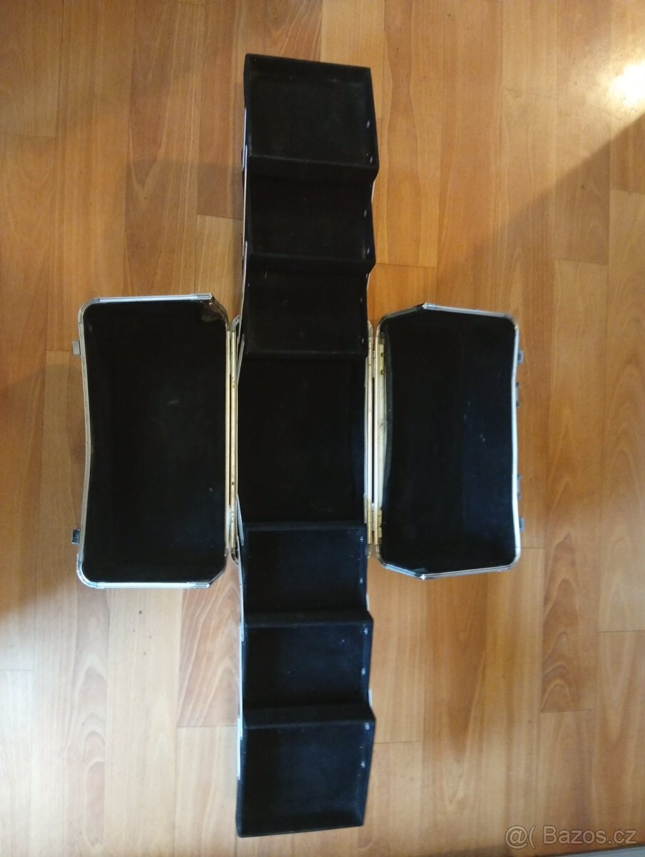 Kosmetický kufřík - 2