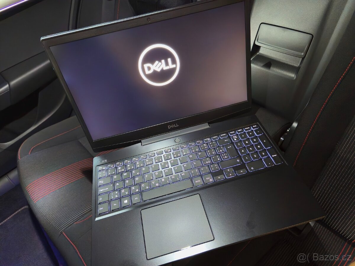 Herní notebook Dell G5 15 (i7, RTX 2070, 300Hz, 1TB SSD) - 2