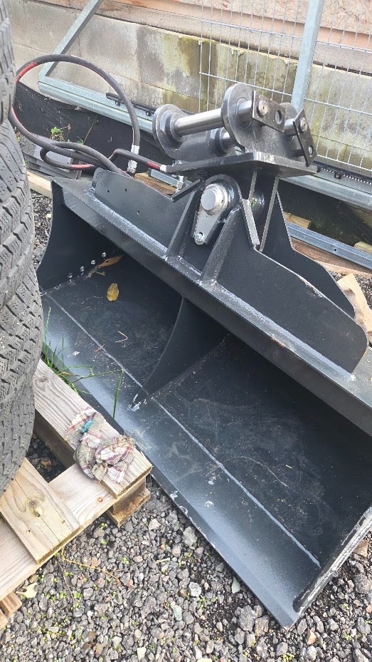 Minibagr Hitachi ZX26U-6, 2024 - zánovní 350mth, 5x lžíce - 2