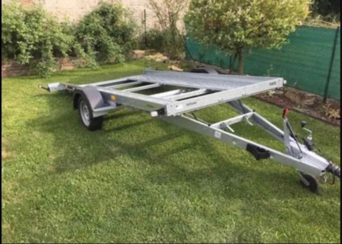 Plaťák, Autopřepravník - 2