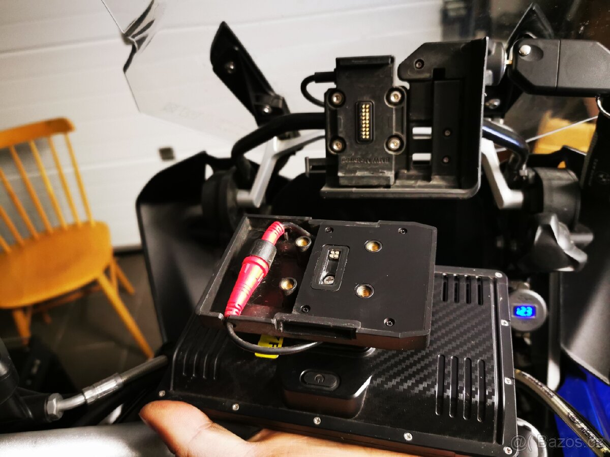 BMW moto navigator CarPlay Android auto - 2