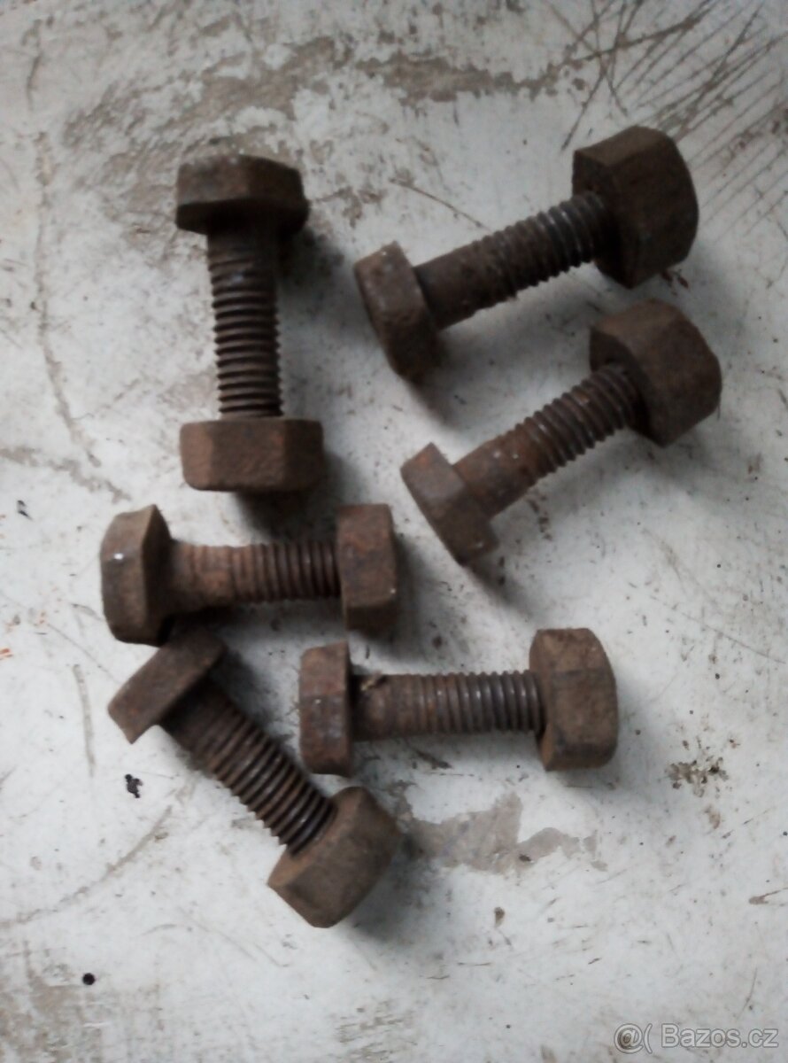 historické šrouby + ? - 2