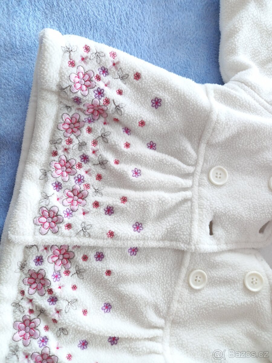 Nádherný kabátek s výšivkou, vel. 74 - 2
