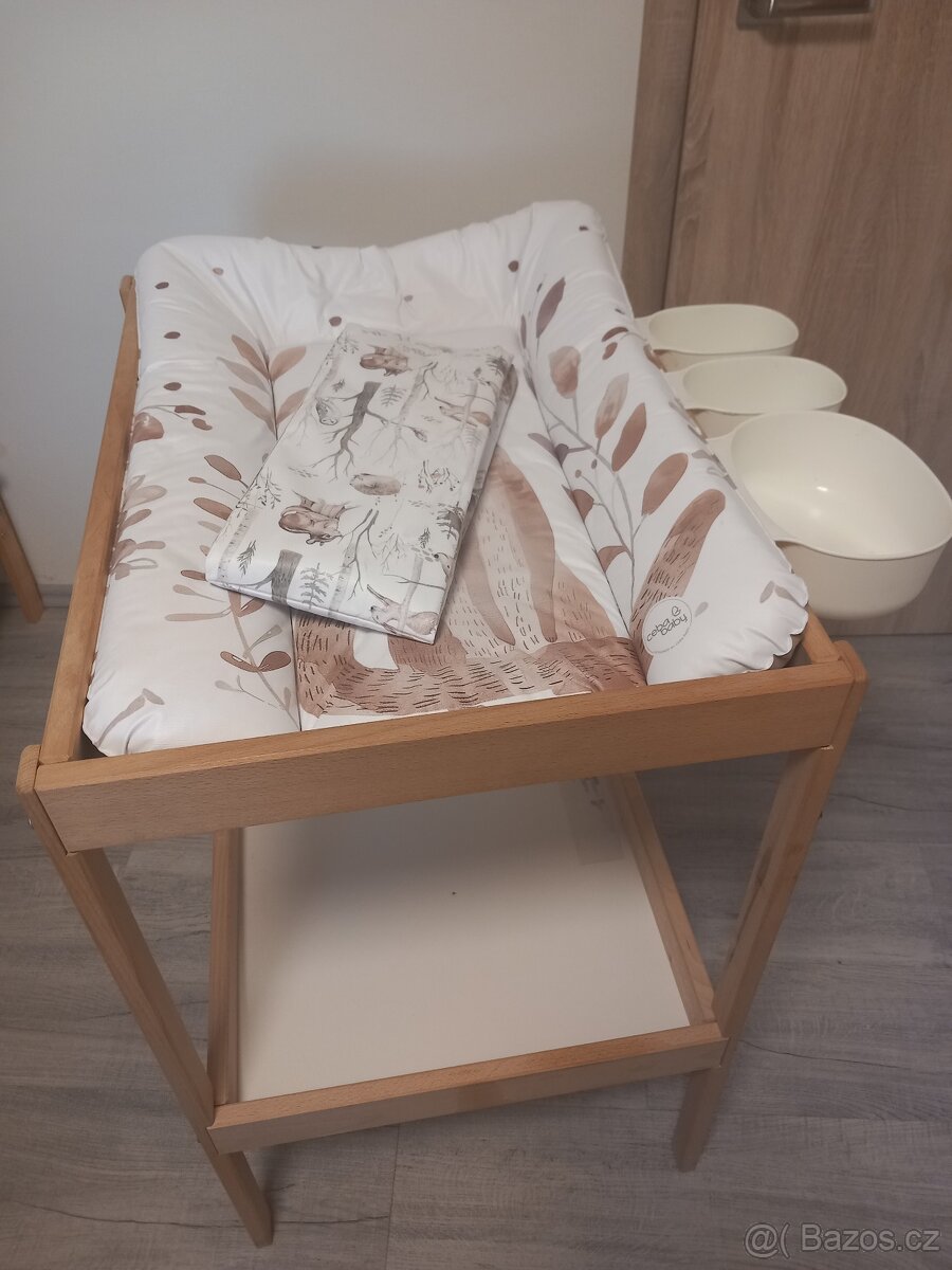 Přebalovací pult - 2