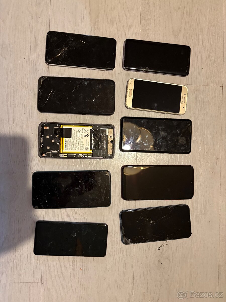 Telefony na díly - 2