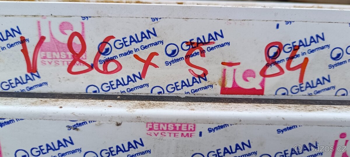 Plastové okno bile - 2