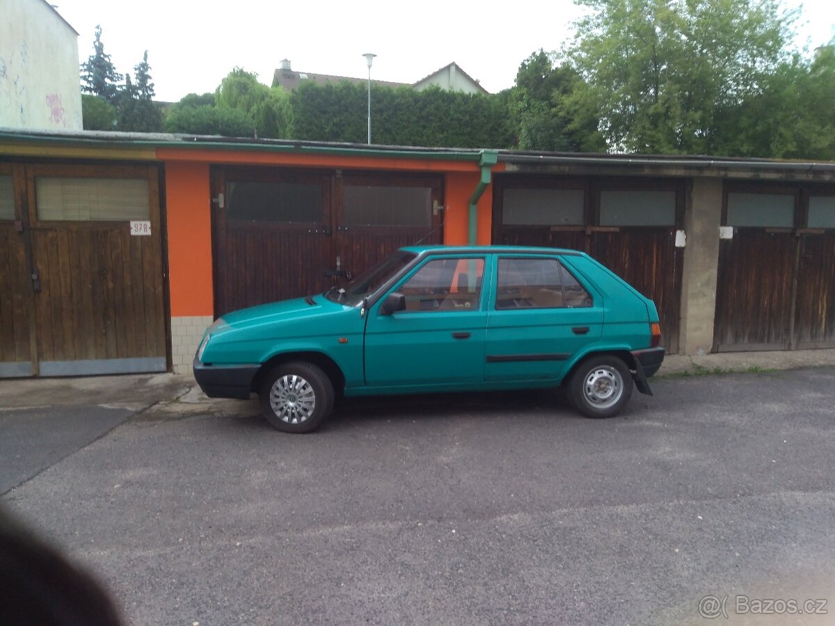 Skoda favorit 135l - 2