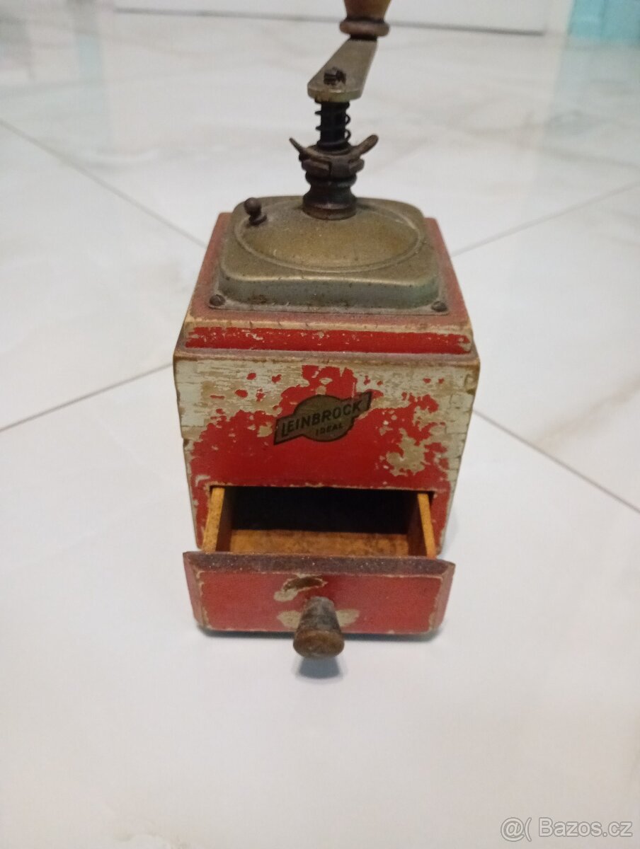 Mlýnek na kávu - 2