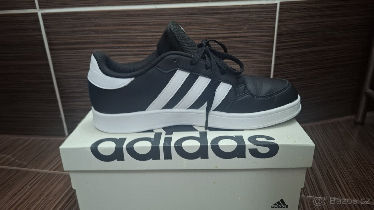 ADIDAS BREAKNET 40 NOVÉ - 2