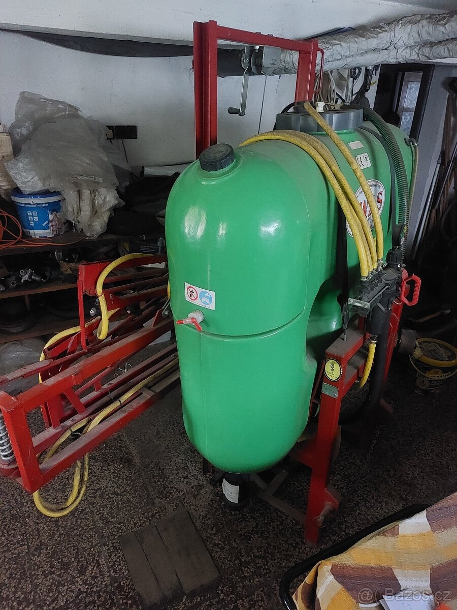 Nesený postřikovač KWAS 400l - 2