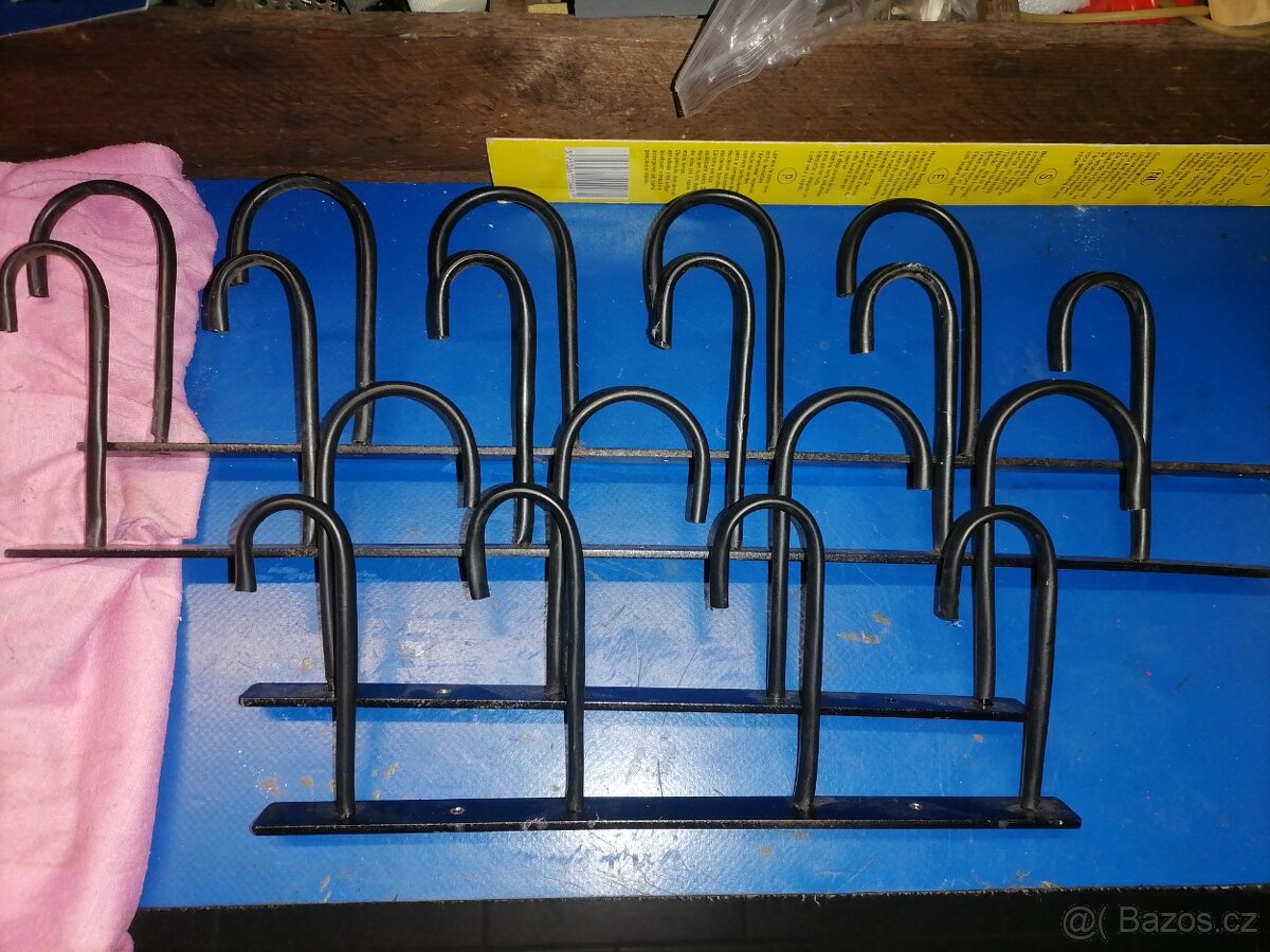 Držáky prutů - 2