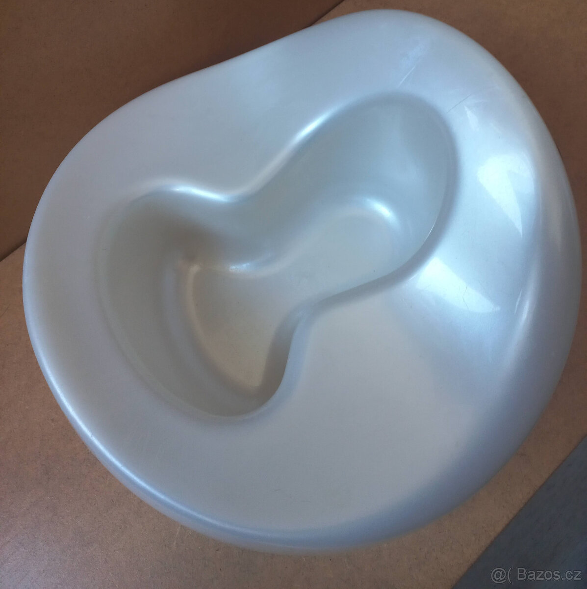 ASMI anatomický nočník v perleťové barvě - 2