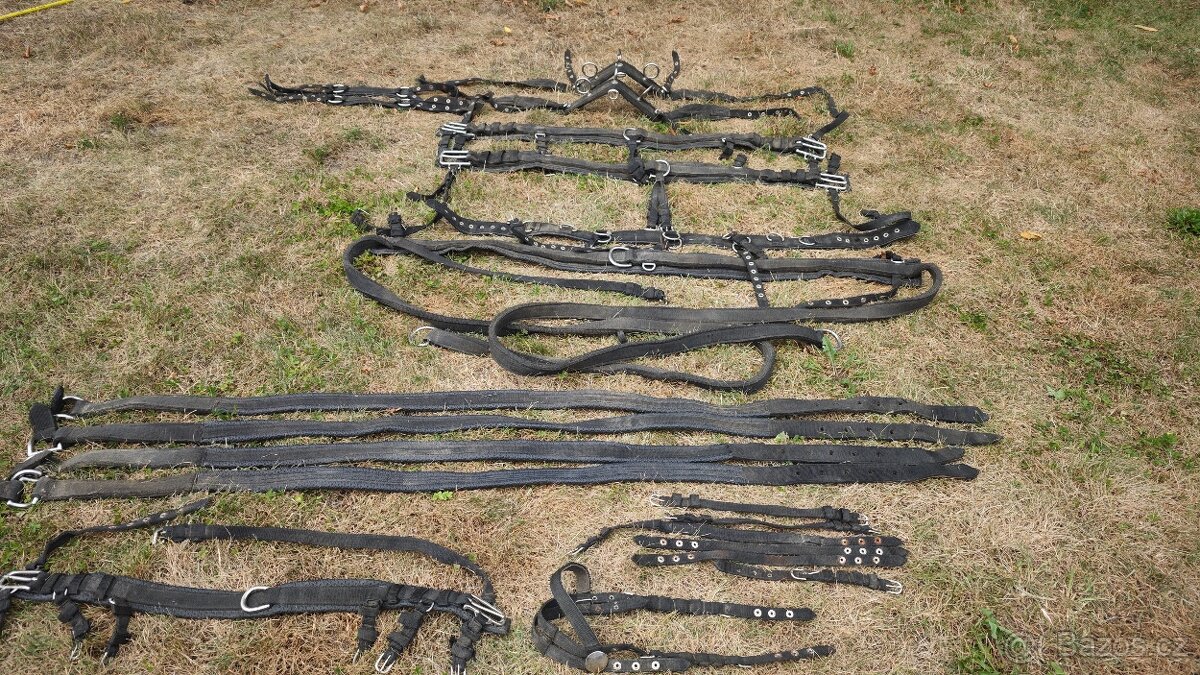 Prodám nylonové poprsní postoje - 2