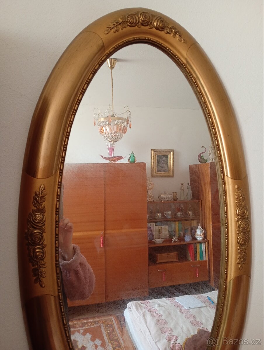 Zrcadlo v rámu - 2