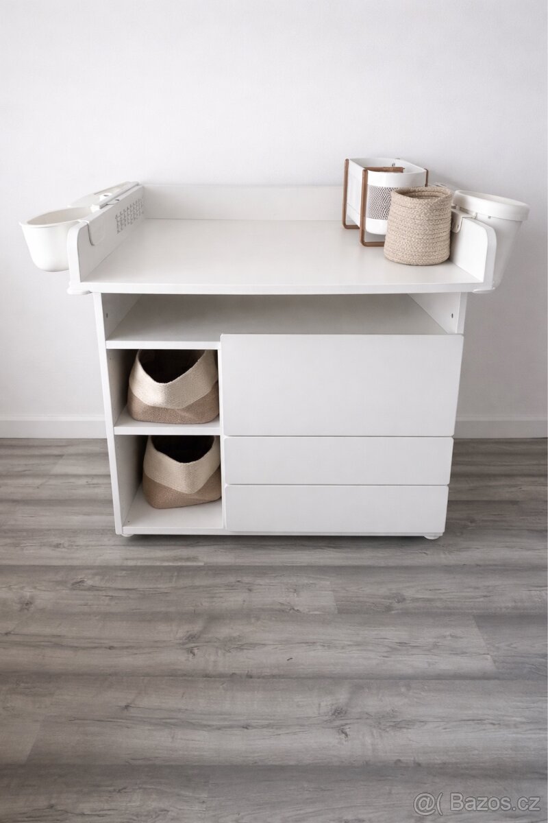Přebalovací stůl - 2
