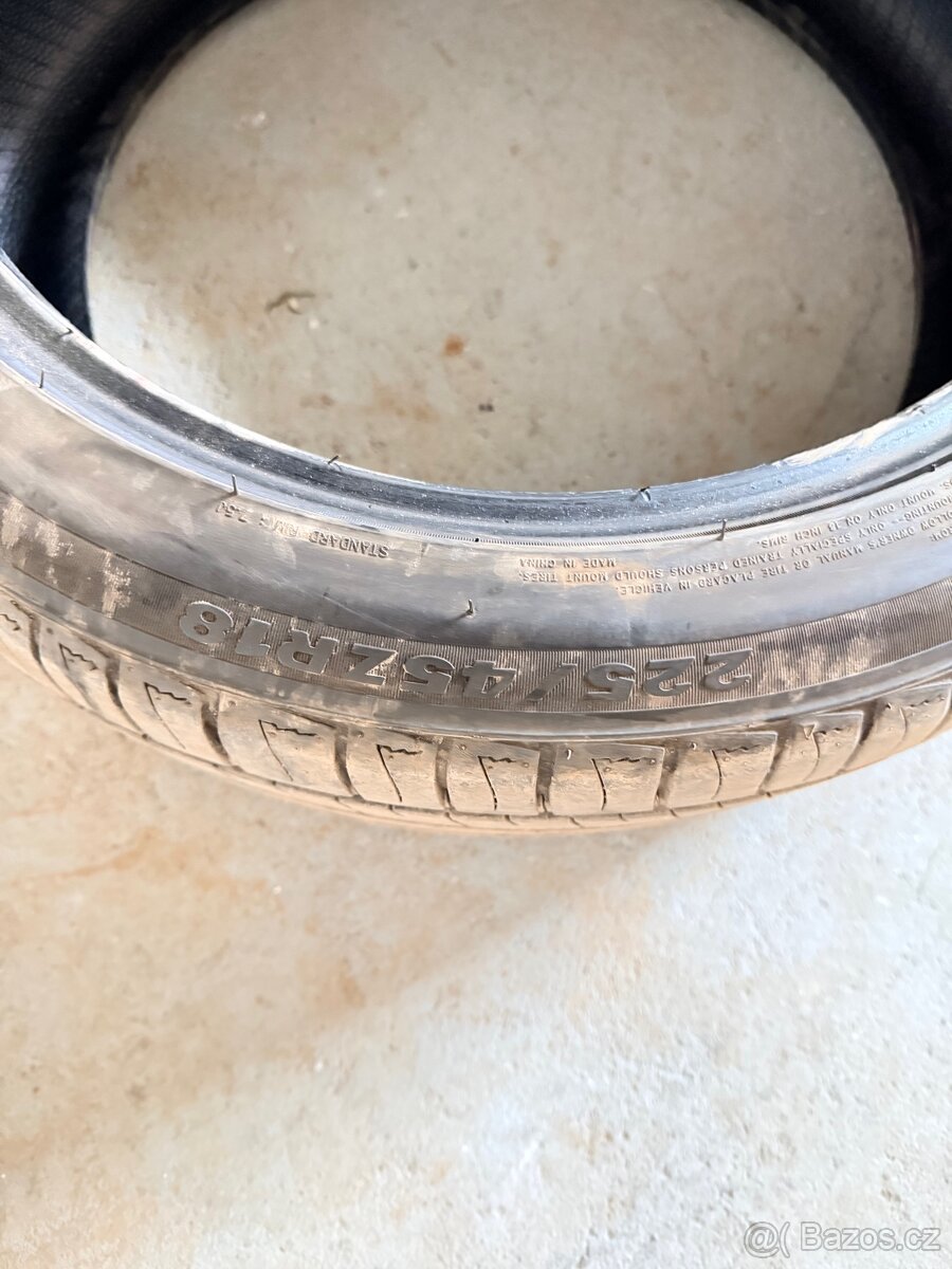 225/45/r18 letní - 2