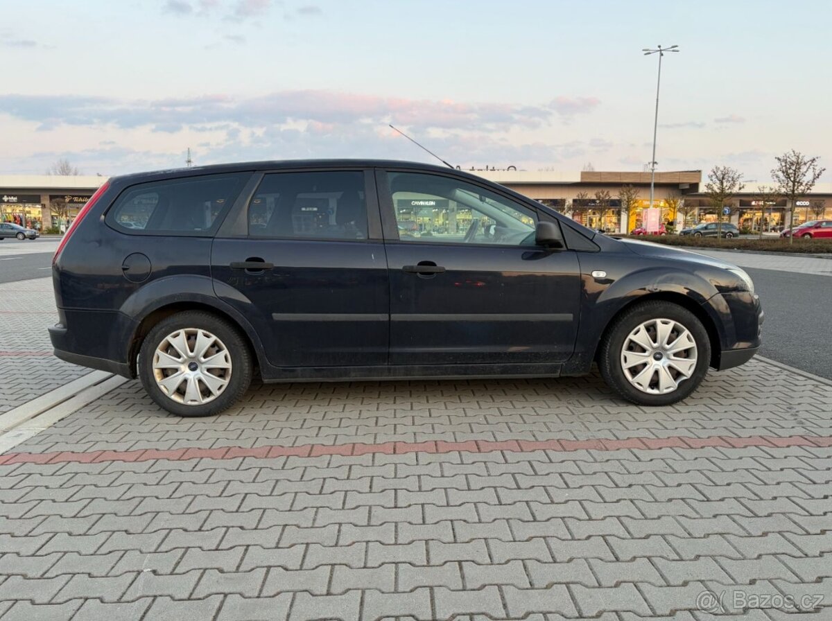 Ford Focus 1.8 TDCi 85kw ČR TZ - 2