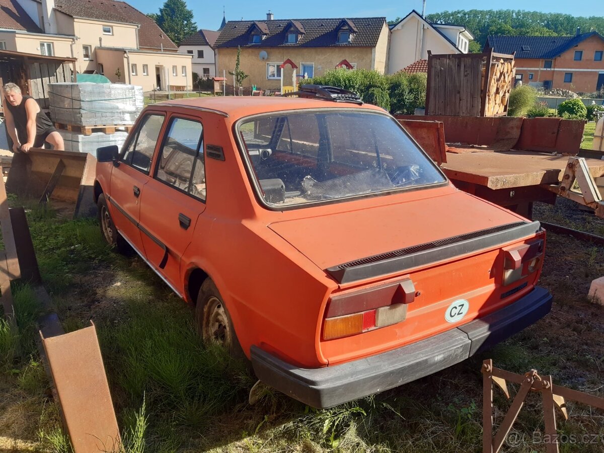 Škoda 105 - 2