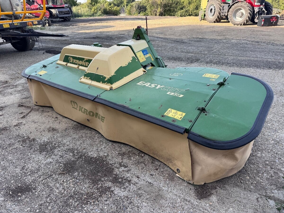 Predám čelnú kosu Krone Easycut 320F - 2