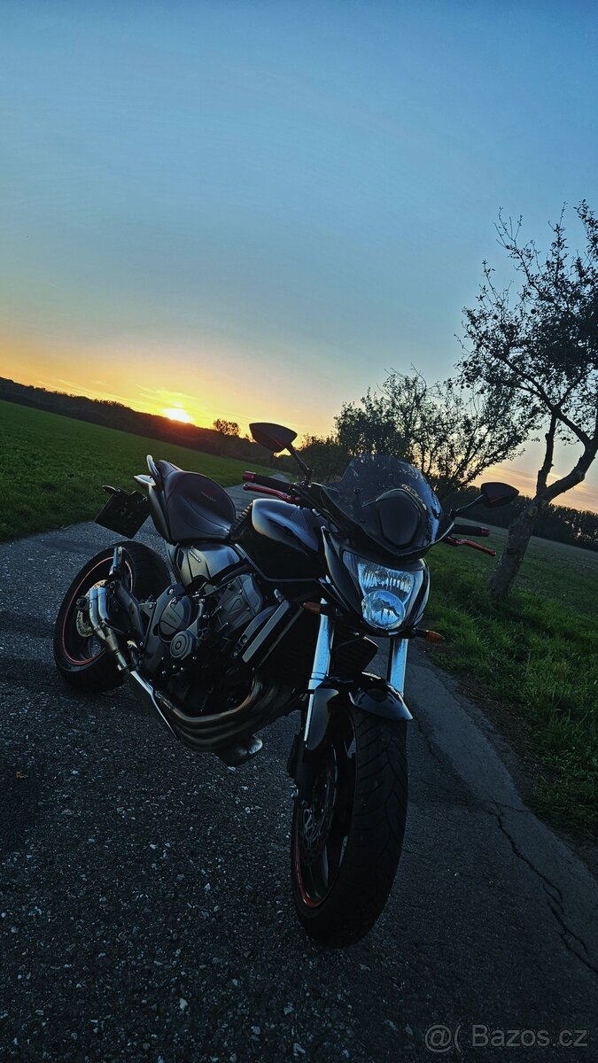 Honda hornet 600 - 2