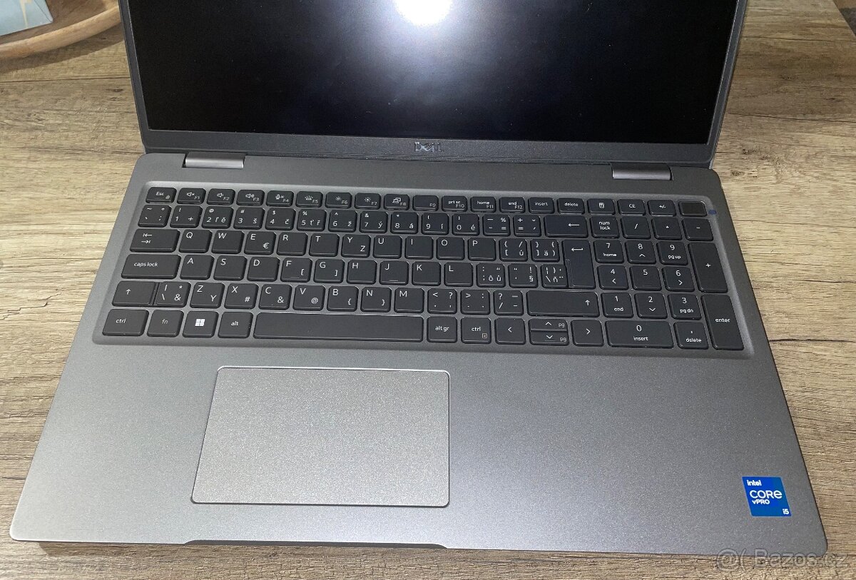 Dell Latitude 5520 - 2