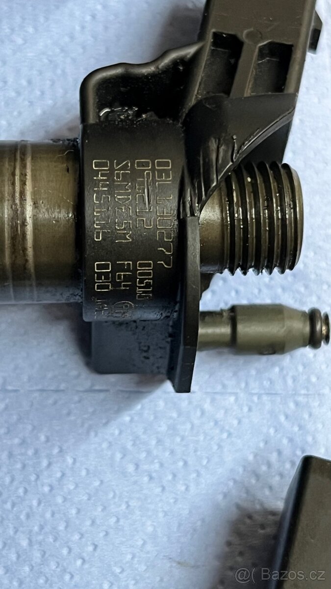 Vstřikovače vstřiky 03L130277 Octavia RS CEGA - 2