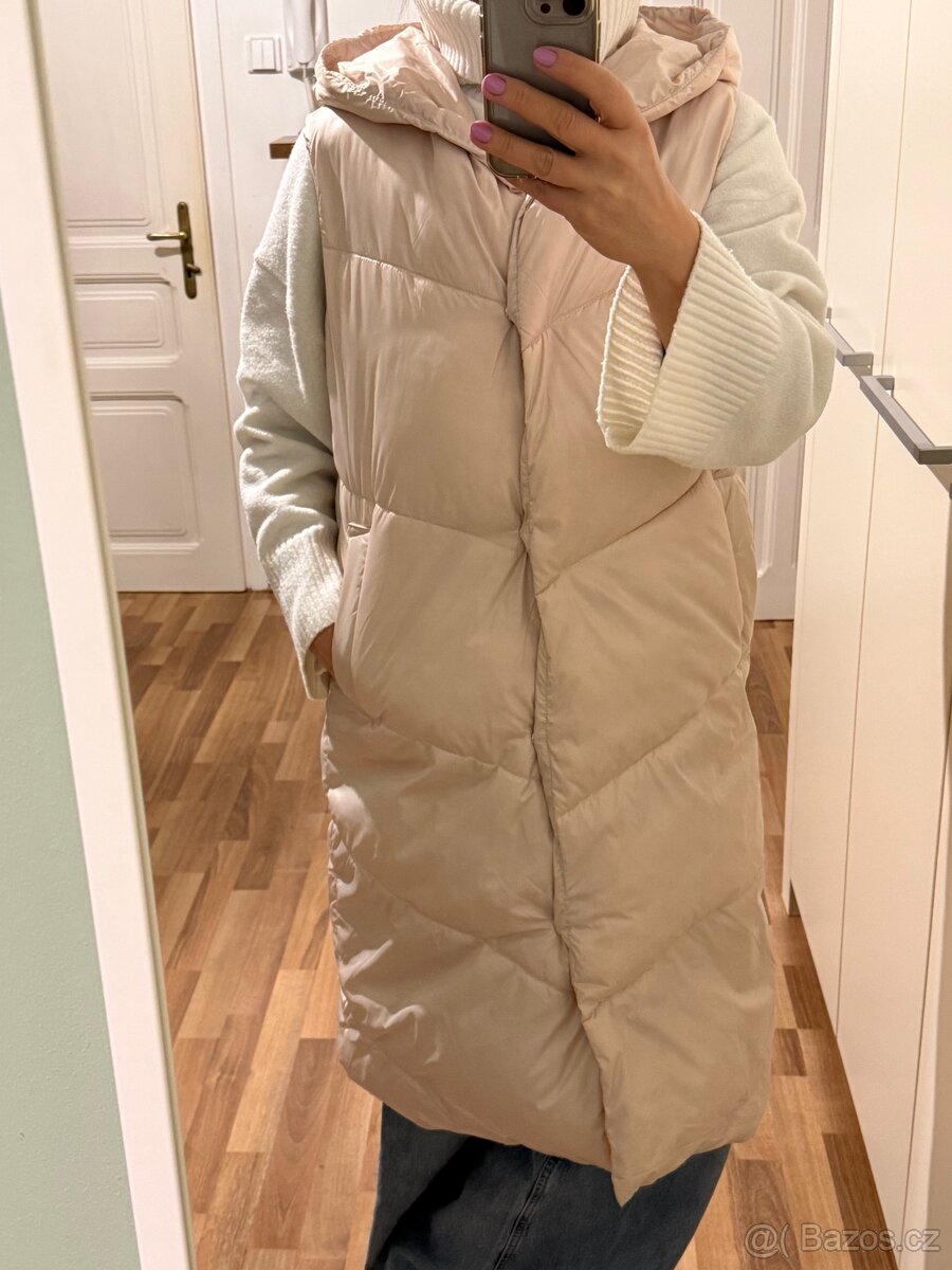 Dlouhá teplá vesta s kapucí, vel. M/L - 2