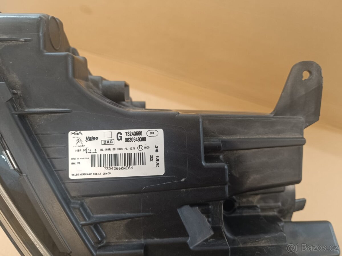 Citroen C4 X levý přední světlomet - 2