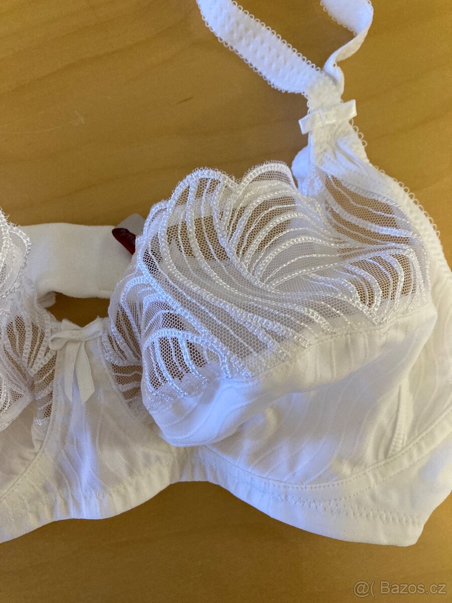 Nová značková podprsenka 80C - 2