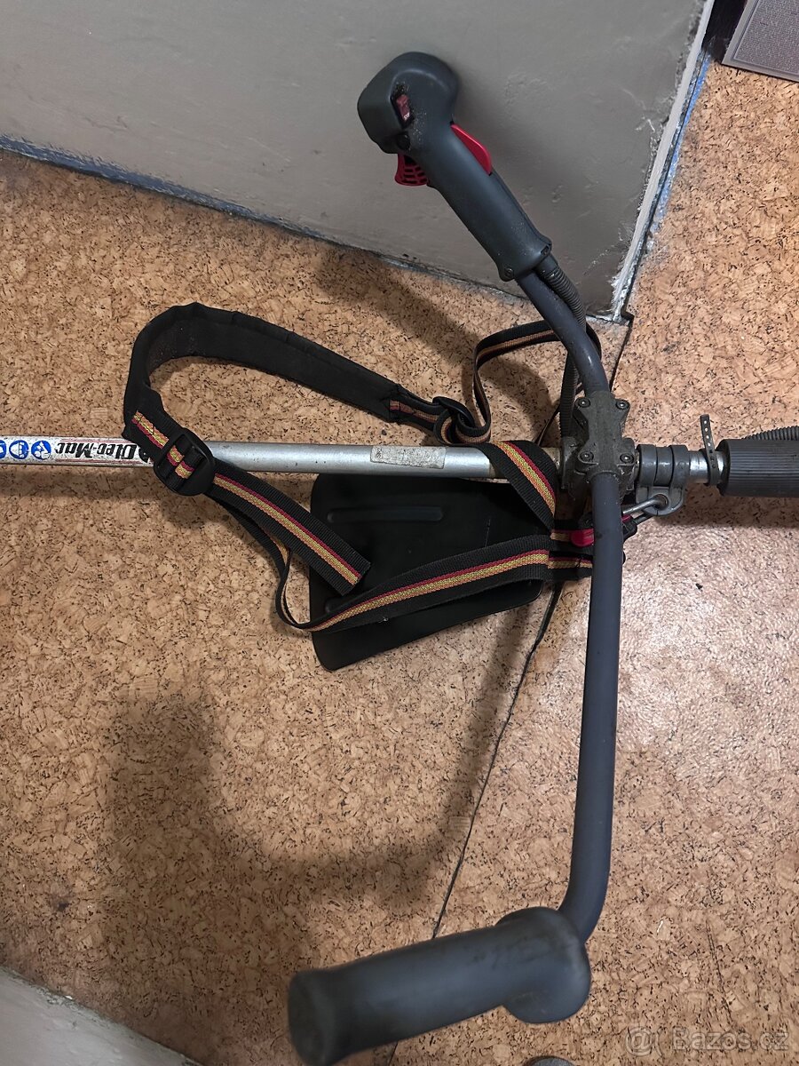 Křovinořez oleo-mac - 2