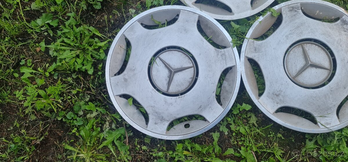 Poklice originál Mercedes-Benz - 15" - 2