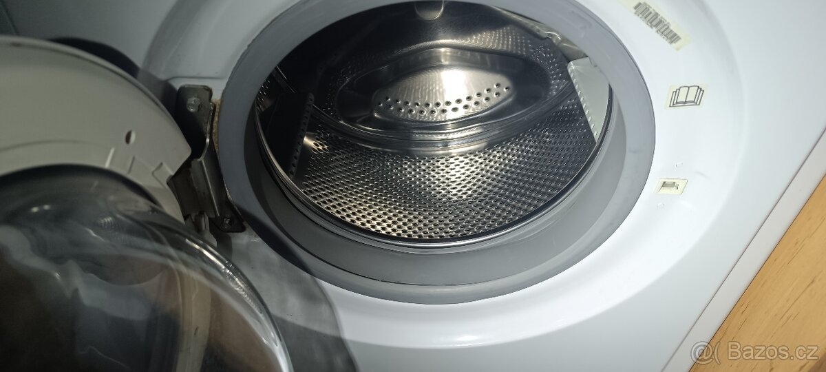 Pračka Indesit se sušičkou - 2