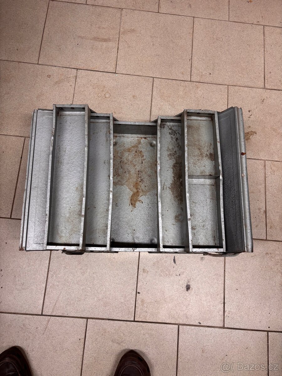 Box na naradi- basa- poradac - 2