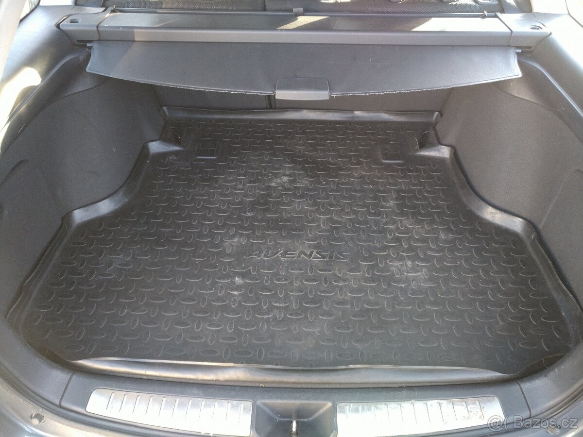 Toyota Avensis T25 2.2 d cat - 2