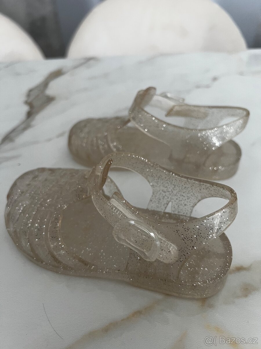 Krásné třpytivé botičky do vodičky, vel.24 - 2