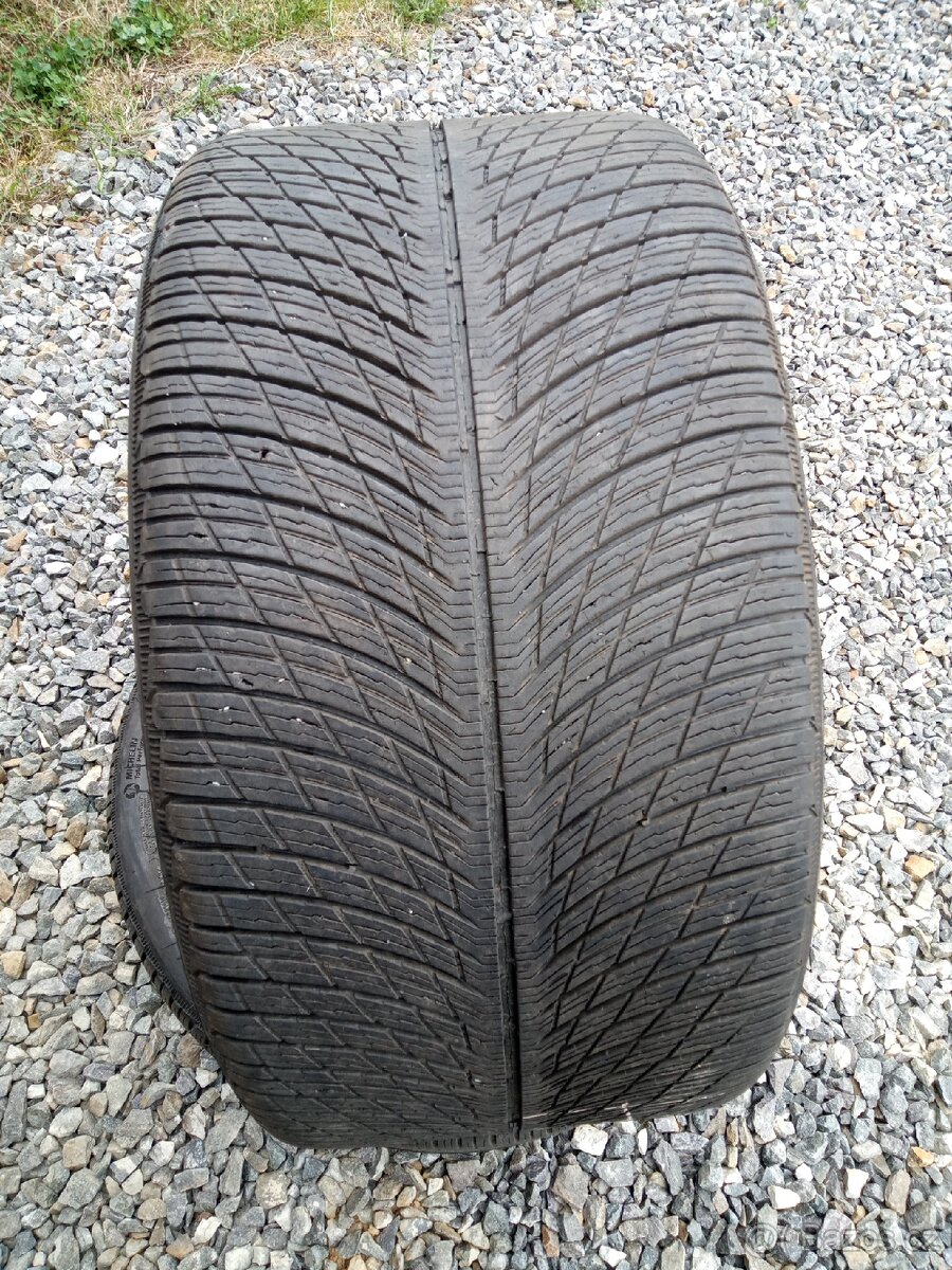 305/30 R21 - 2