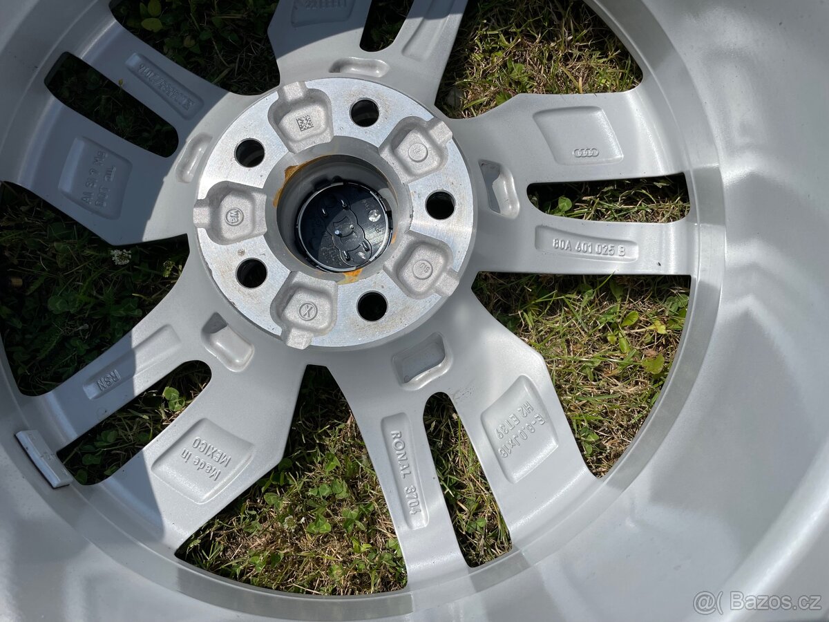 1kus alu kolo Audi R18 Q5 - 2