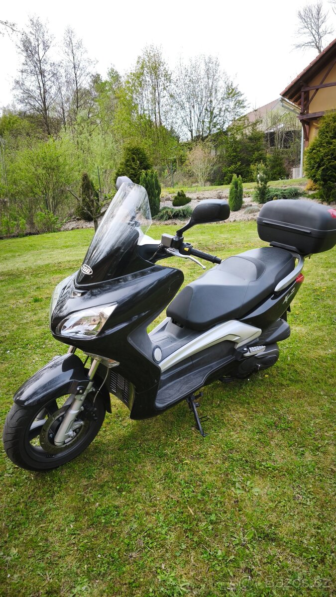 Skútr TGB 300 - 2