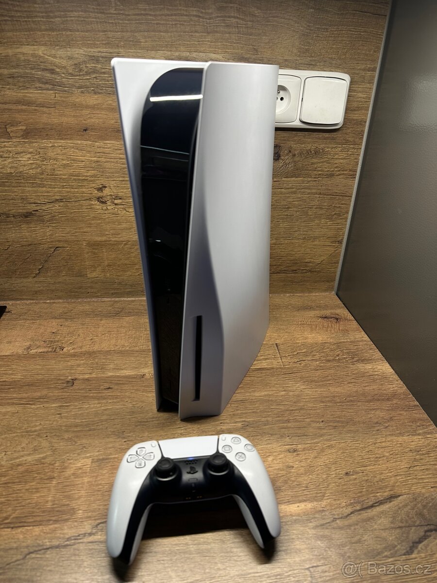 PlayStation 5 FAT s mechanikou - 2