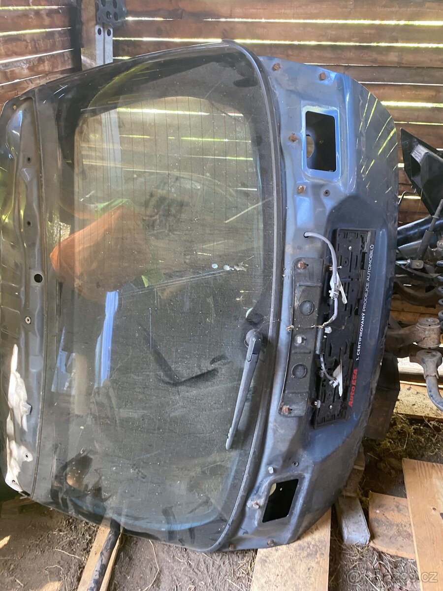 5. Dveře Subaru Legacy / Outback - 2